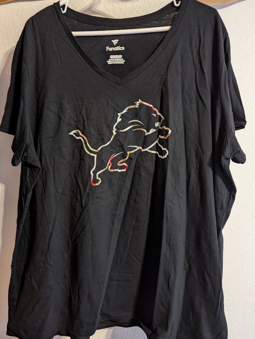 Woman's Fanatics Detroit Lions V Neck T Shirt Size 3XL